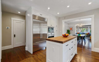 What is the best paint to use on kitchen cabinets? Kitchen Cabinet Painting